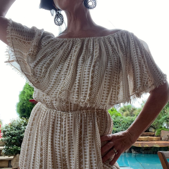 Tan & White Summer Jumpsuit plus FREE BRACELET - Picture 2 of 11